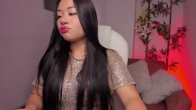 Snapshot of Lulu_Sakura_ chatting on 12/18/24, 04:42 Lulu Sakura online show from 12/18/24, 04:42