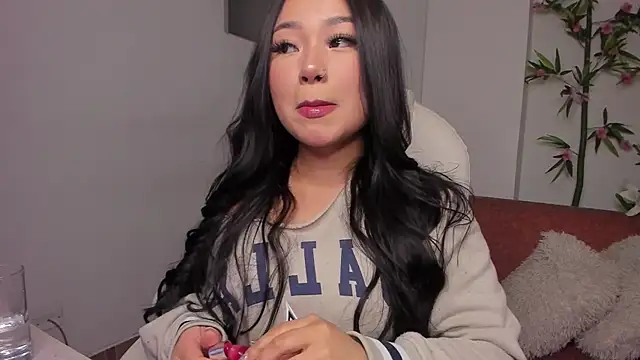 Lulu Sakura  online show from 11/20/25, 03:29