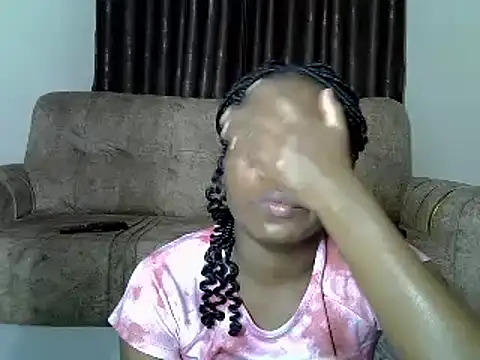 AurelAda online show from 11/12/25, 11:52