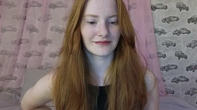 Snapshot of FiaMoor chatting on 07/23/26, 06:48 FiaMoor online show from 07/23/26, 06:48