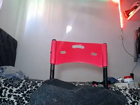 Snapshot of Jos_little chatting on 12/21/25, 08:31 Jos little online show from 12/21/25, 08:31