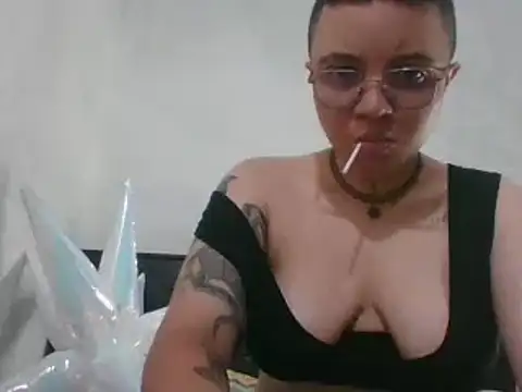 Snapshot of EdenJupiter chatting on 03/19/25, 05:41 EdenJupiter online show from 03/19/25, 05:41