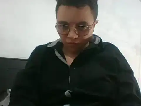 Snapshot of EdenJupiter chatting on 10/29/25, 05:28 EdenJupiter online show from 10/29/25, 05:28