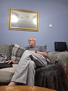 FriendlyDave online show from 12/14/25, 10:04