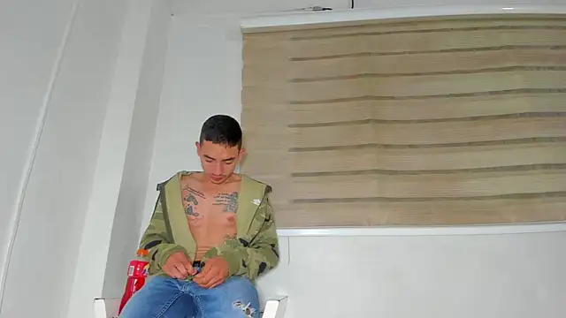 enjoy hotparty online show from 04/06/26, 01:23