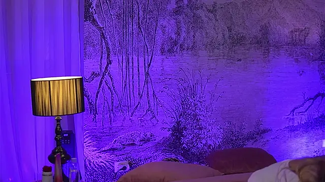 YamiraKim online show from 04/08/26, 06:09