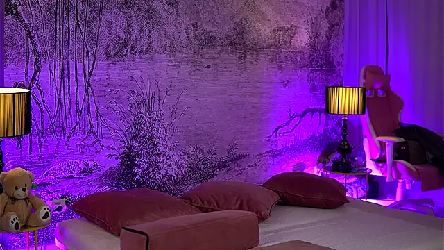 YamiraKim online show from 09/30/25, 06:03