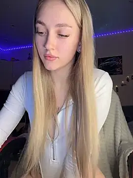 Good  Girl  online show from 09/21/25, 04:45