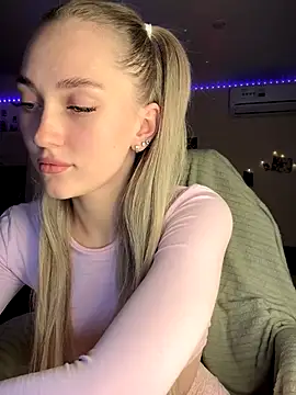Good  Girl  online show from 09/20/25, 06:35