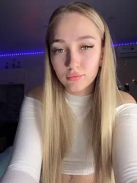 Good  Girl  online show from 10/16/25, 06:27