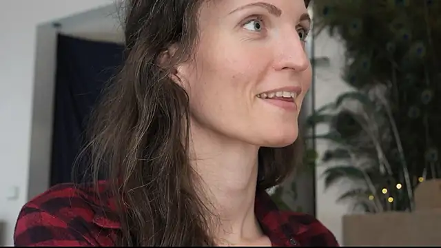 yulladao online show from 09/09/25, 05:44