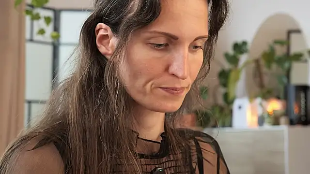 yulladao online show from 10/23/25, 03:54