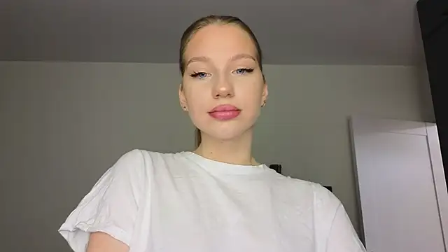 MiaKeler online show from 02/20/25, 04:58