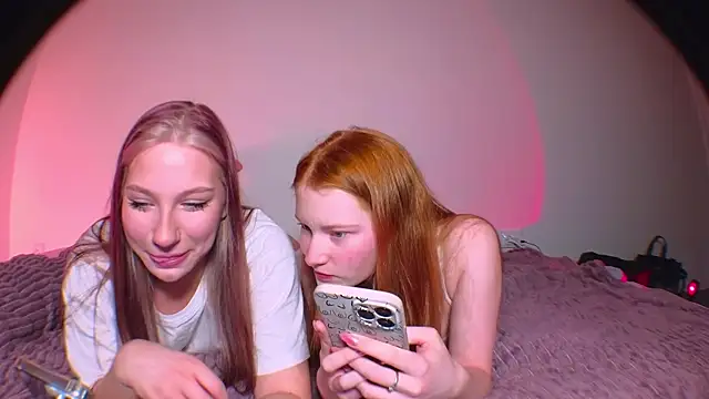 MiaKeler online show from 12/14/24, 08:51