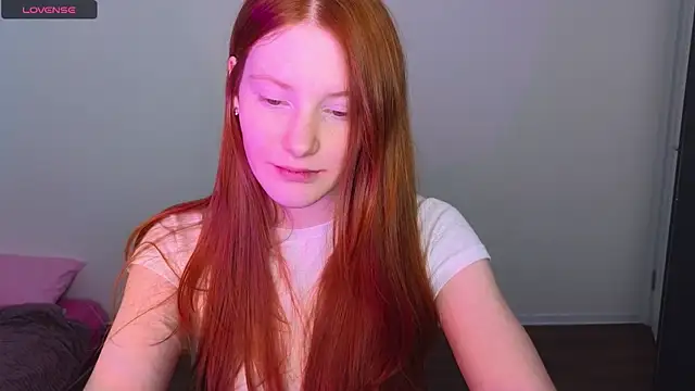 MiaKeler online show from 02/07/25, 11:45