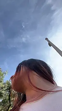 jesica  simpson online show from 12/01/25, 01:23