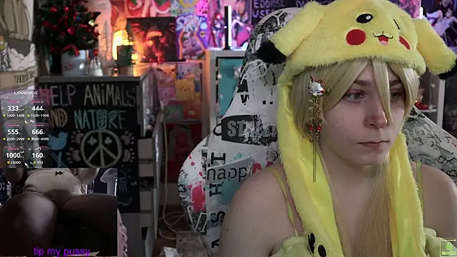 ShiroiFubuki online show from 03/05/25, 10:22