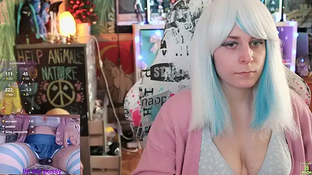 ShiroiFubuki online show from 03/18/25, 12:50