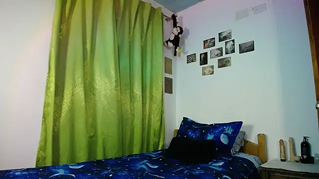 monkeywillwhite online show from 10/27/25, 12:33