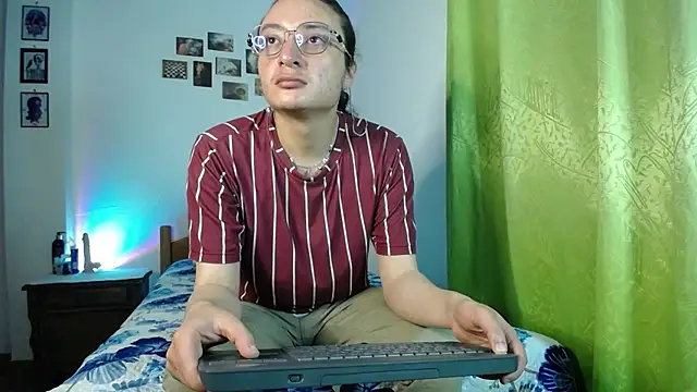 monkeywillwhite online show from 11/09/25, 12:03