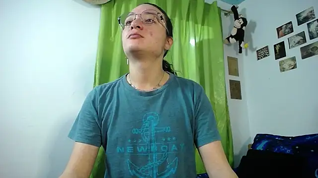 monkeywillwhite online show from 10/24/25, 02:21