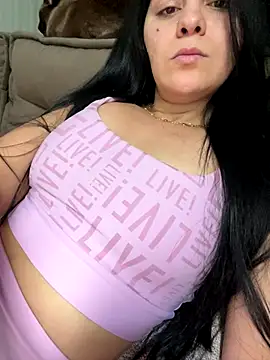 lupyta20 online show from 10/17/25, 12:29