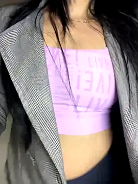 lupyta20 online show from 09/28/25, 02:18