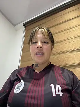 Snapshot of Bruja_lu chatting on 03/11/25, 04:30 Bruja lu online show from 03/11/25, 04:30