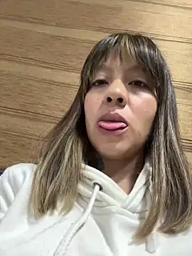 Snapshot of Bruja_lu chatting on 02/20/25, 01:25 Bruja lu online show from 02/20/25, 01:25