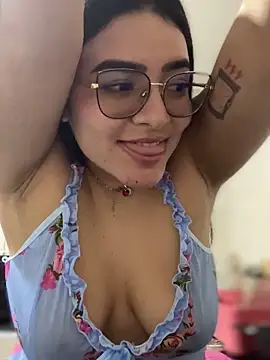 Snapshot of Lia_flowers chatting on 02/17/25, 02:42 Lia flowers online show from 02/17/25, 02:42