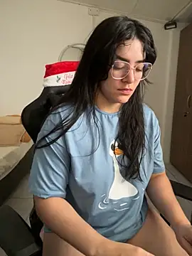 Lia flowers online show from 11/23/25, 08:30