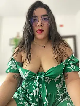 Snapshot of Lia_flowers chatting on 03/02/25, 05:23 Lia flowers online show from 03/02/25, 05:23