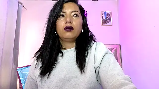 Mariana collins99 online show from 10/05/25, 05:14