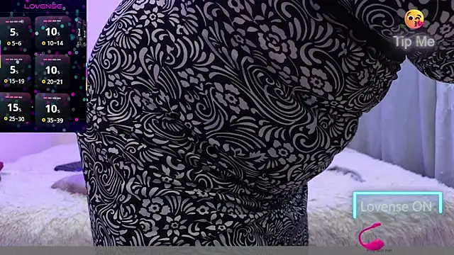 Mariana collins99 online show from 11/26/25, 07:19