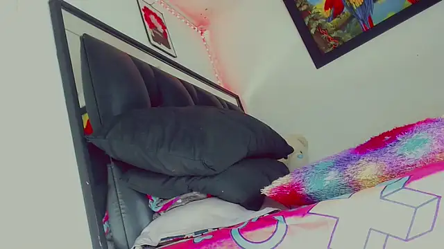 candy kendall online show from 11/29/25, 06:35