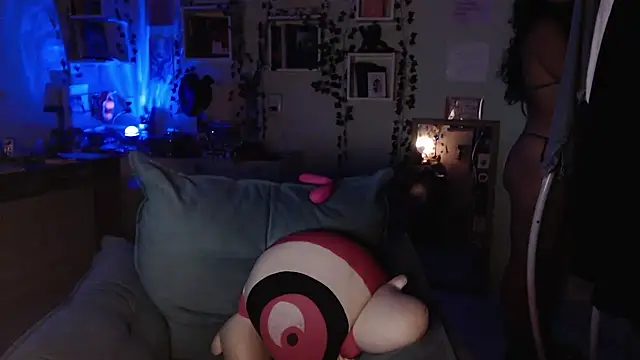 BeellyDance online show from 03/27/26, 01:03