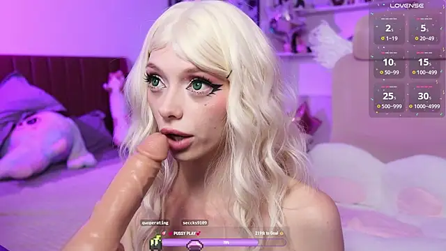 HolliWould  online show from 04/25/26, 01:41