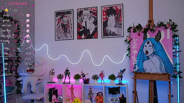 HolliWould  online show from 09/30/25, 05:30