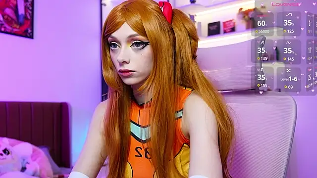 HolliWould  online show from 03/27/26, 10:05