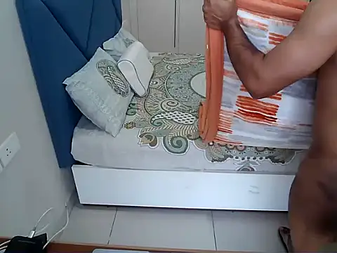 insanefreak69 online show from 03/10/26, 02:59