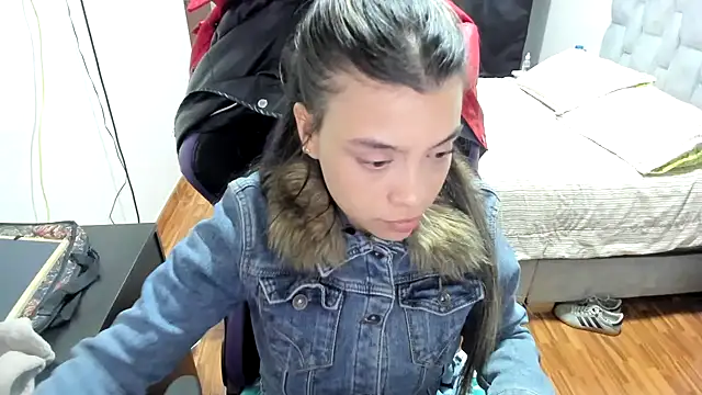 LuisaReyes 2911 online show from 01/18/26, 02:48