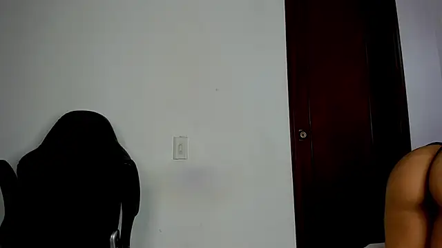 KAYLA BATISTA online show from 02/18/25, 08:03