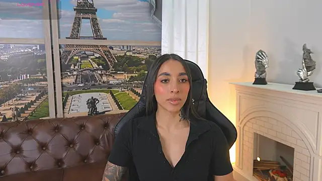 Snapshot of KAYLA_BATISTA chatting on 06/20/26, 12:04 KAYLA BATISTA online show from 06/20/26, 12:04