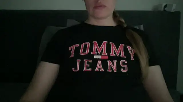 vanessa4you online show from 10/25/25, 07:51