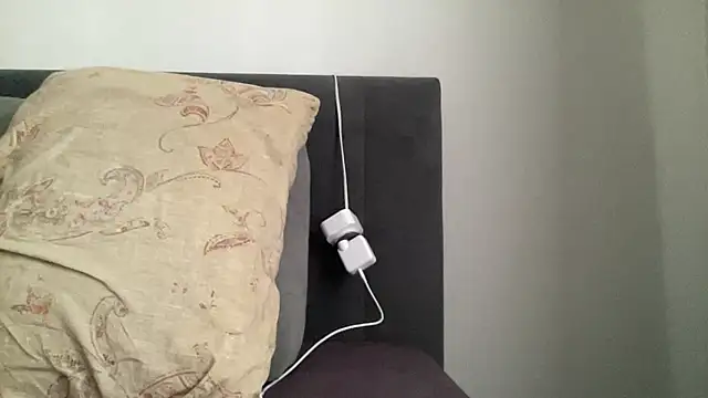 vanessa4you online show from 10/08/25, 04:14