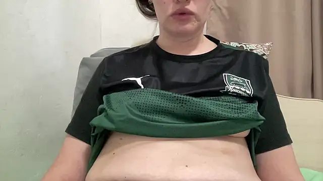 vanessa4you online show from 10/14/25, 04:13