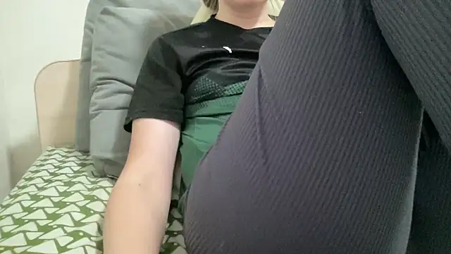 vanessa4you online show from 11/18/25, 04:49