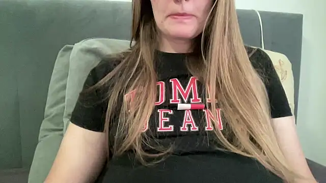 vanessa4you online show from 10/07/25, 04:24