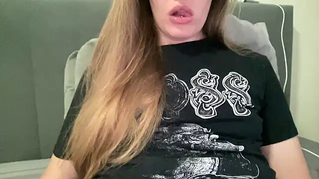 vanessa4you online show from 10/31/25, 04:31