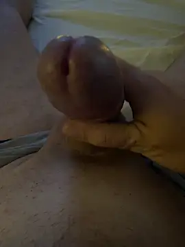 axlstone1 online show from 12/15/25, 10:48